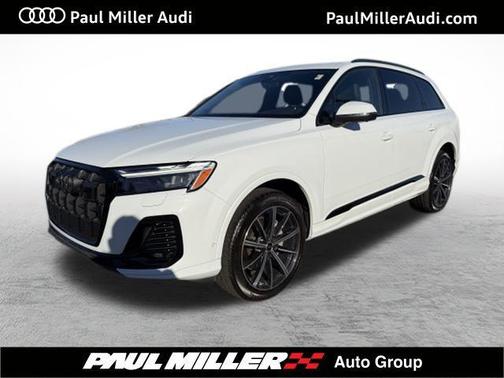 2025 Audi Q7 45 Premium Plus