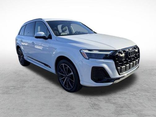 2025 Audi Q7 45 Premium Plus