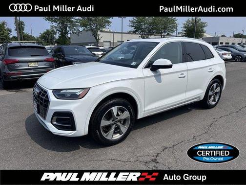 2022 Audi Q5 40 Premium Plus