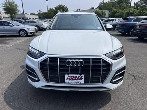 2022 Audi Q5 40 Premium Plus