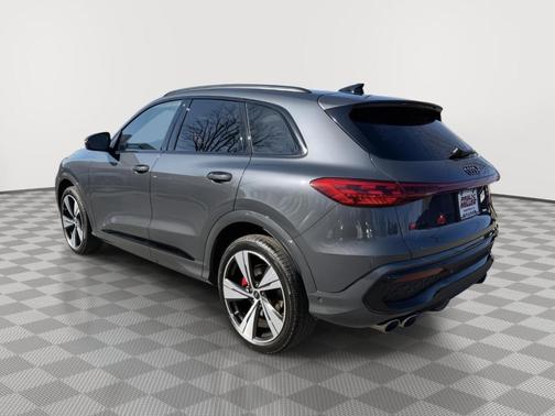 2025 Audi SQ5 3.0T quattro Premium
