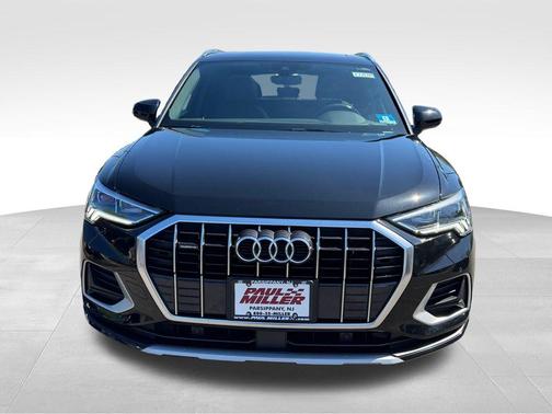 Mythos Black Metallic 2020 Audi Q3 45 Premium