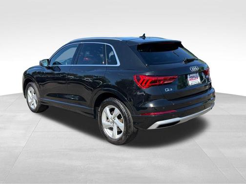 Mythos Black Metallic 2020 Audi Q3 45 Premium