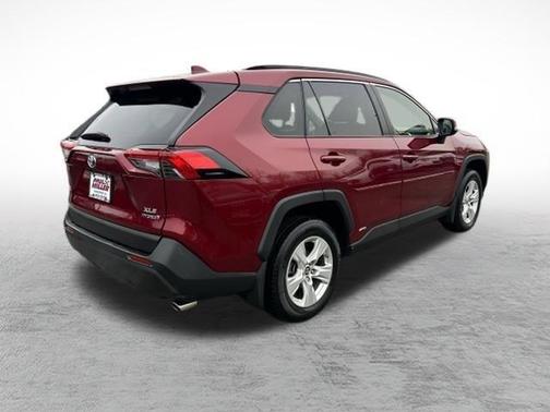 2019 Toyota RAV4 Hybrid XLE