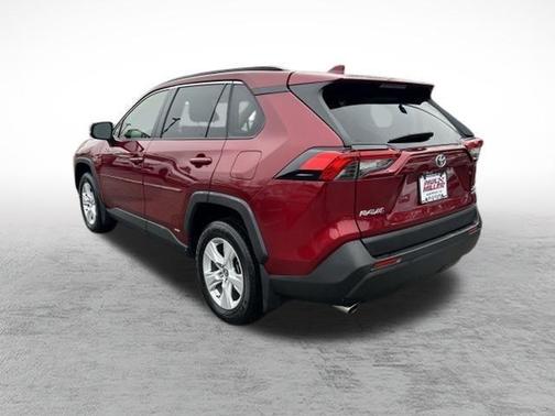 2019 Toyota RAV4 Hybrid XLE