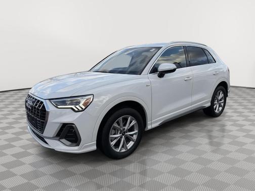 2022 Audi Q3 45 S line Premium Plus