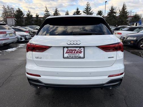 2022 Audi Q3 45 S line Premium