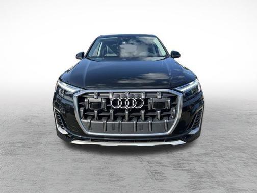 2025 Audi Q7 45 Premium