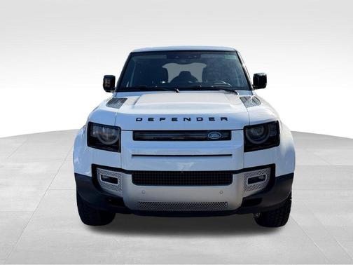 Fuji White 2024 Land Rover Defender P300