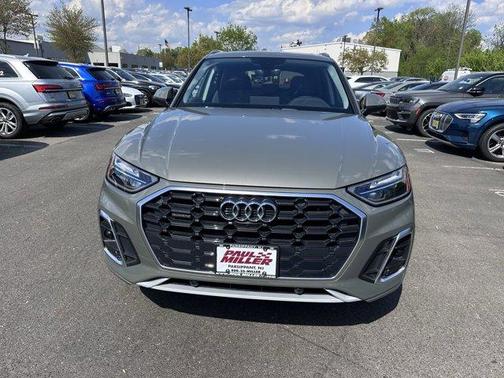 2024 Audi Q5 45 S line quattro Premium