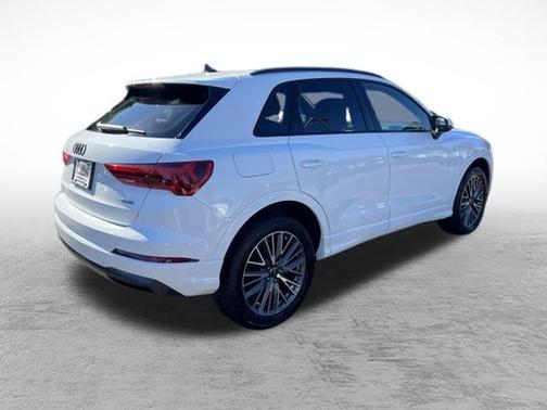 2023 Audi Q3 40 Premium