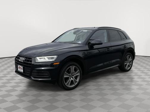 Moonlight Blue Metallic 2020 Audi Q5 40 Premium Plus
