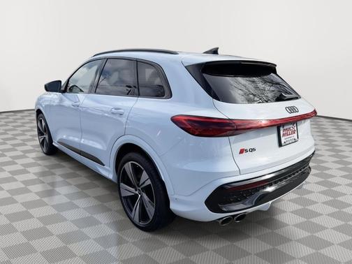 2025 Audi SQ5 3.0T quattro Premium