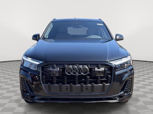 Mythos Black Metallic 2026 Audi Q7