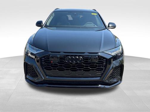 Mythos Black Metallic 2022 Audi RS Q8 4.0T quattro