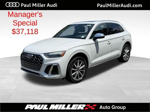 Glacier White Metallic 2023 Audi SQ5 3.0T Premium Plus