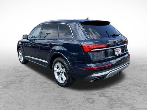 2025 Audi Q7 55 Premium