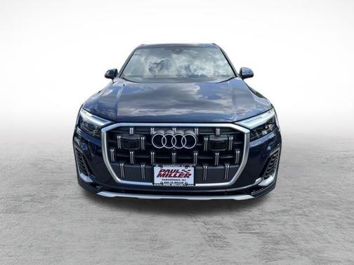 2025 Audi Q7 55 Premium