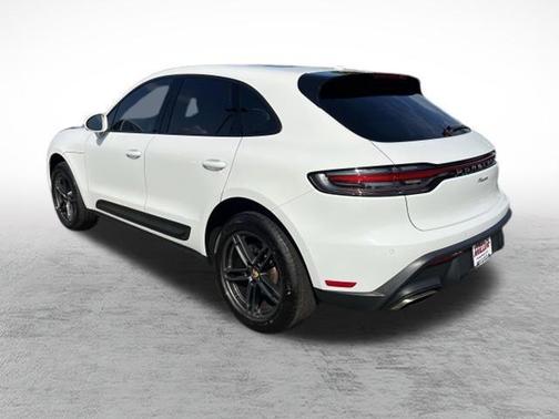 2023 Porsche Macan T