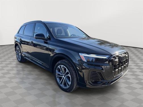 2025 Audi Q7 45 Premium