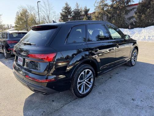 2025 Audi Q7 45 Premium