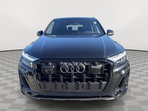 2025 Audi Q7 45 Premium