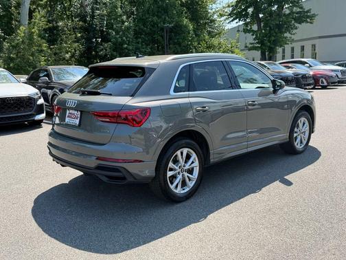 Chronos Gray Metallic 2025 Audi Q3 45 S line Premium