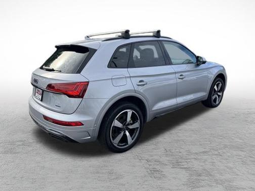 2023 Audi Q5 45 S line Prestige