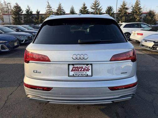 2023 Audi Q5 40 Premium Plus