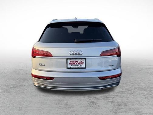 2023 Audi Q5 40 Premium Plus