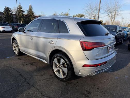2023 Audi Q5 40 Premium Plus