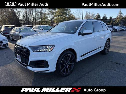 2023 Audi Q7 55 Premium Plus