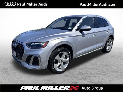 2022 Audi Q5 45 S line Premium Plus