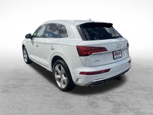 2023 Audi Q5 45 S line Prestige