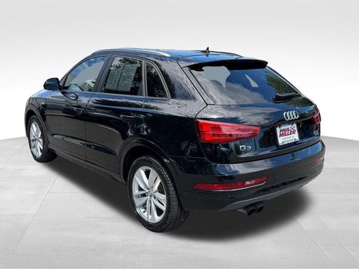 Brilliant Black 2018 Audi Q3 2.0T Premium