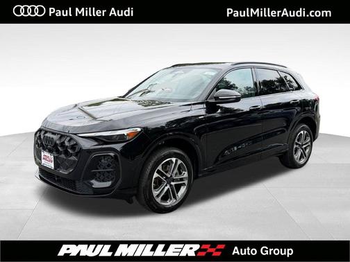 Mythos Black Metallic 2026 Audi Q5