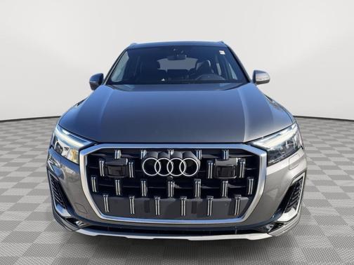2025 Audi Q7 45 Premium