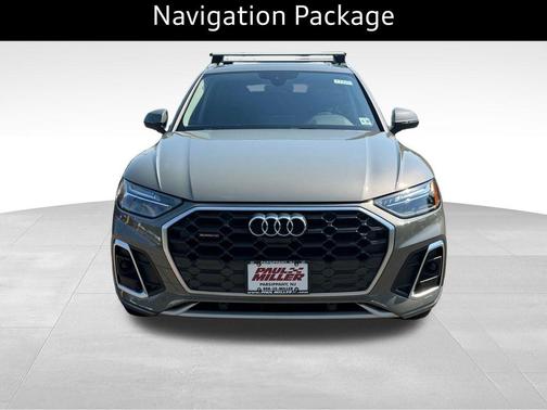 Chronos Gray Metallic 2024 Audi Q5 45 S line quattro Premium