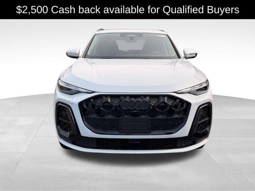 Glacier White Metallic 2026 Audi Q5