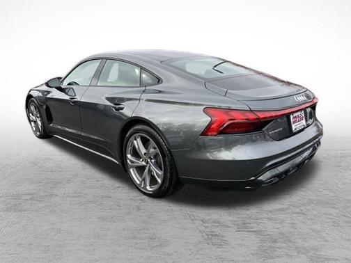 2023 Audi e-tron GT Premium Plus