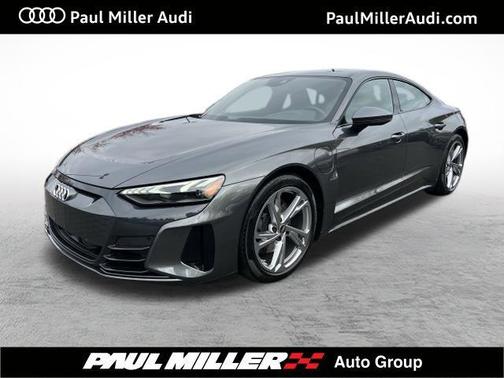 2023 Audi e-tron GT Premium Plus