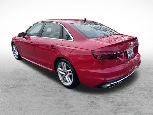 2024 Audi A4 45 S line quattro Premium
