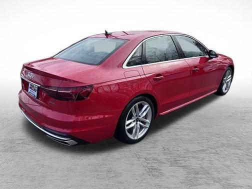 2024 Audi A4 45 S line quattro Premium