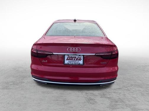 2024 Audi A4 45 S line quattro Premium