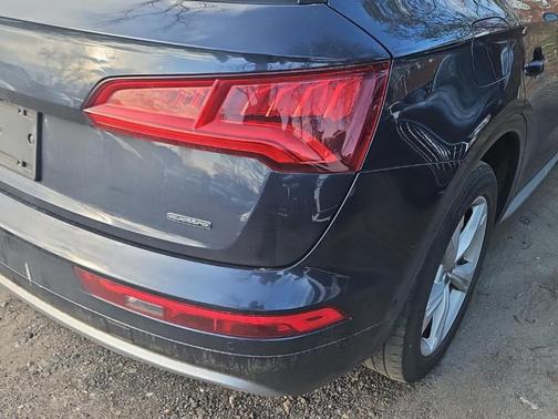 Moonlight Blue Metallic 2020 Audi Q5 45 Prestige