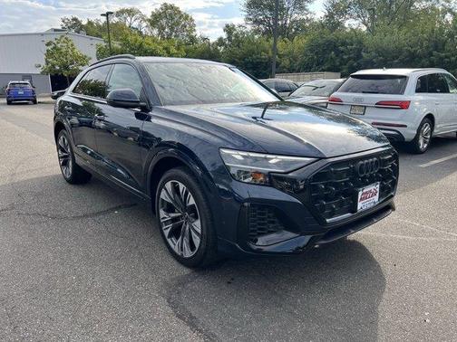 2025 Audi Q8 55 Premium