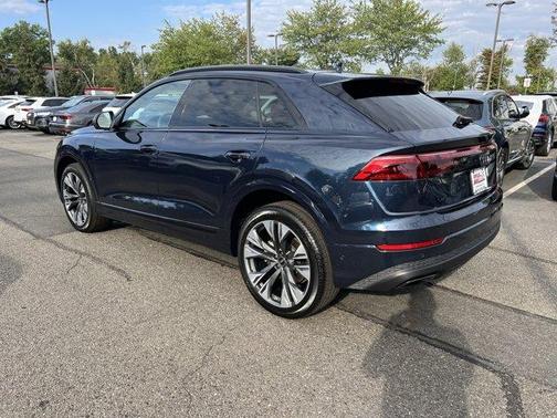 2025 Audi Q8 55 Premium