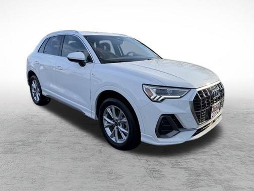 2025 Audi Q3 45 S line Premium