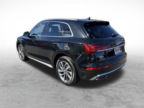 2025 Audi Q5 45 S line quattro Premium