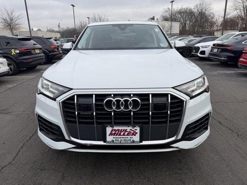 2023 Audi Q7 55 Premium Plus